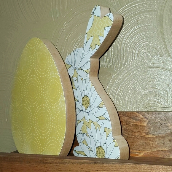 Bunny and Egg Spring Decor Set - Picture 4 of 5